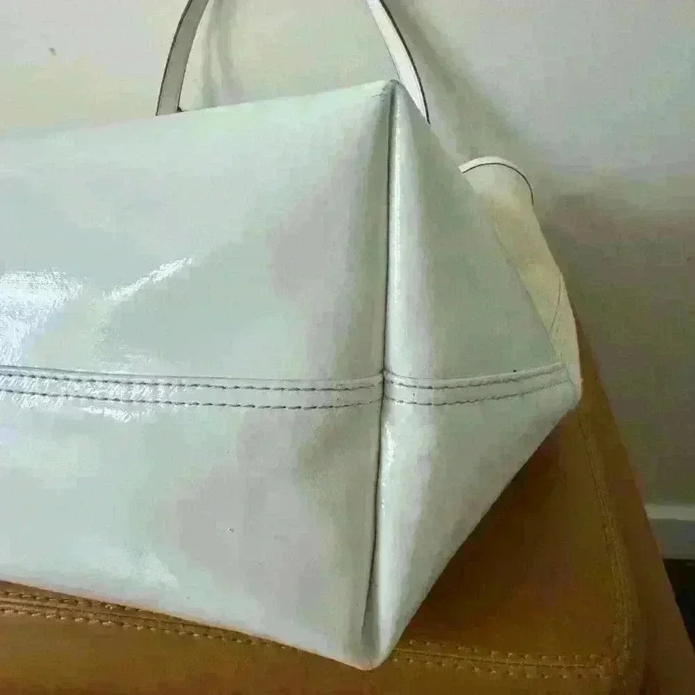 Kate Spade New York ASH STREET LOGO TRIPLE COMPARTMENT TOTE - Picture 6 of 6